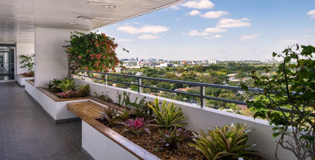 Aestira clinic location in Miami